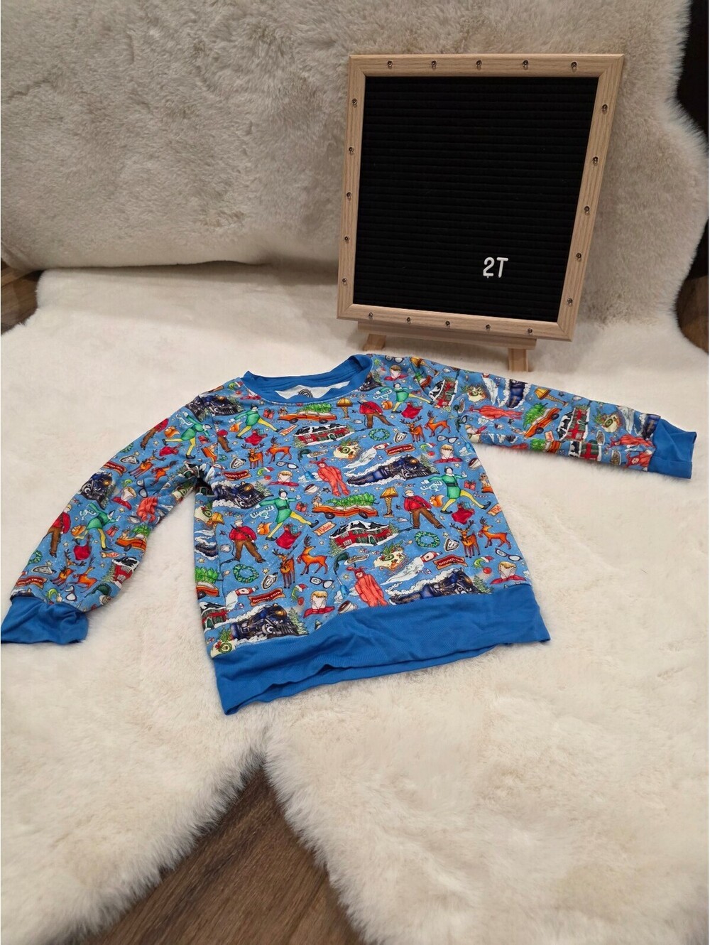 Christmas movies Bamboo crewneck 2T